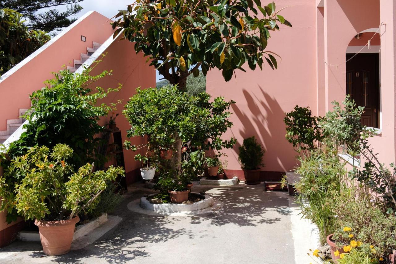 Mouzakitis Apartments 4 Arillas  Exterior photo